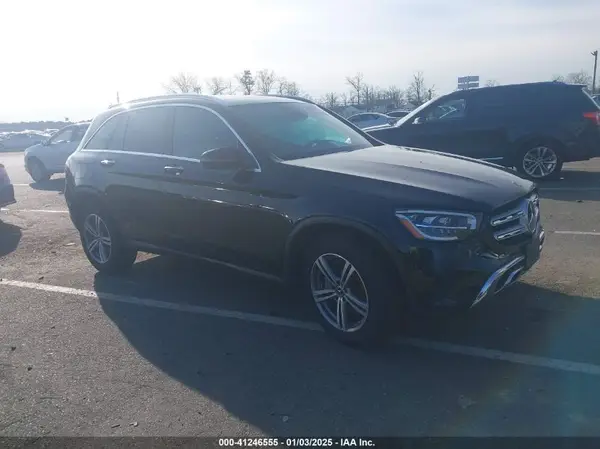 W1N0G8EB3NV363965 2022 MERCEDES-BENZ GLC - Image 1