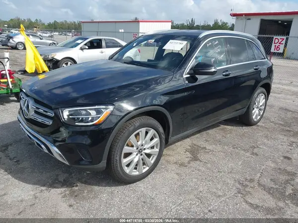 W1N0G8EB4LF766375 2020 MERCEDES-BENZ GLC - Image 2