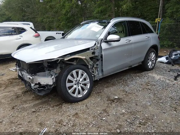 W1N0G8EB4LF783130 2020 MERCEDES-BENZ GLC - Image 2
