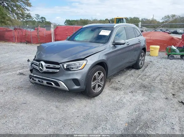 W1N0G8EB4LF793172 2020 MERCEDES-BENZ GLC - Image 2