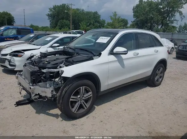 W1N0G8EB4LF805174 2020 MERCEDES-BENZ GLC - Image 2