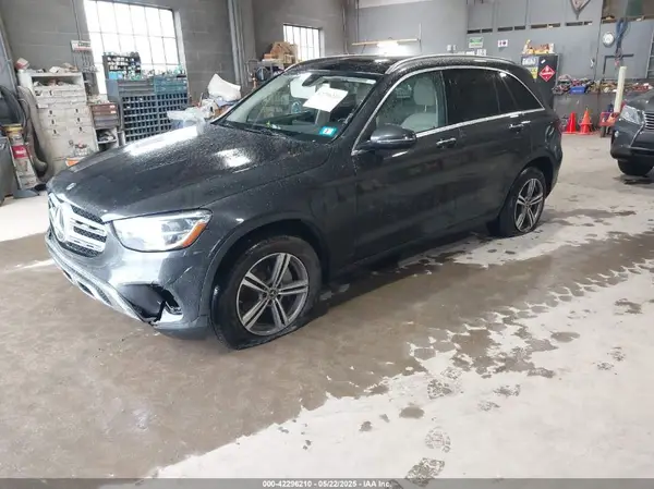 W1N0G8EB4LF841883 2020 MERCEDES-BENZ GLC - Image 2