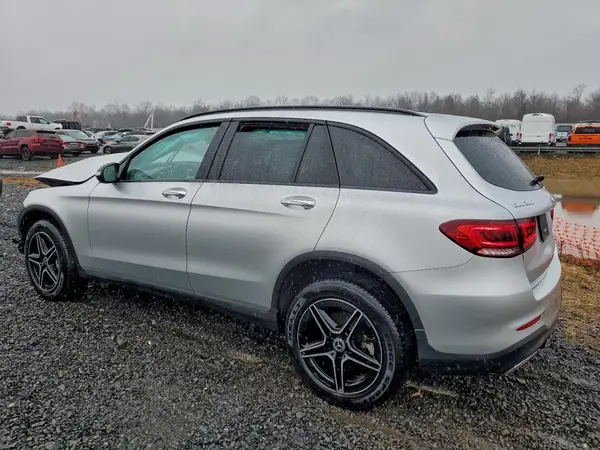 W1N0G8EB4LF856805 2020 MERCEDES-BENZ GLC - Image 2