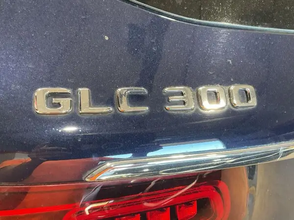 W1N0G8EB4MF949003 2021 MERCEDES-BENZ GLC - Image 2