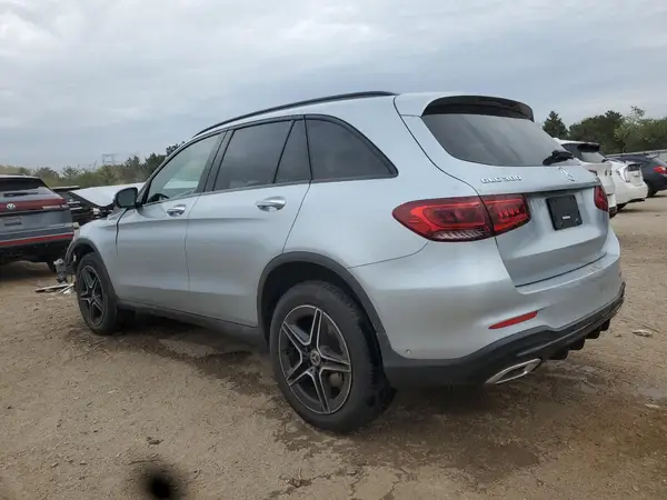 W1N0G8EB4MF960826 2021 MERCEDES-BENZ GLC - Image 2
