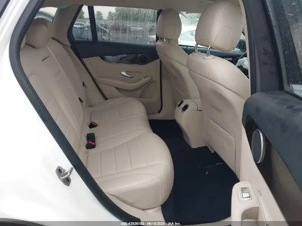 W1N0G8EB4NV385117 2022 MERCEDES-BENZ GLC - Image 8