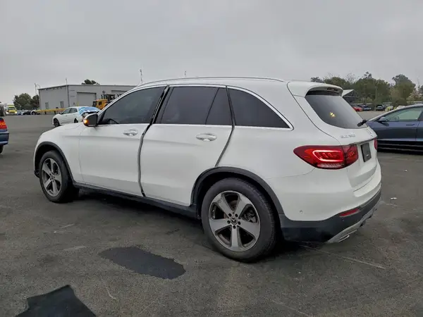 W1N0G8EB5MF869032 2021 MERCEDES-BENZ GLC - Image 2