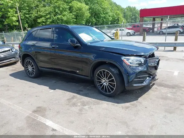 W1N0G8EB5MV311512 2021 MERCEDES-BENZ GLC - Image 1