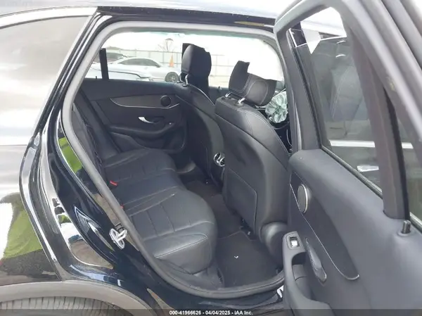 W1N0G8EB5NV353664 2022 MERCEDES-BENZ GLC - Image 8