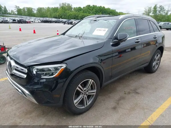W1N0G8EB5NV389838 2022 MERCEDES-BENZ GLC - Image 2