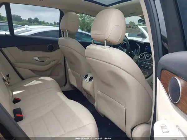 W1N0G8EB6LF762747 2020 MERCEDES-BENZ GLC - Image 8