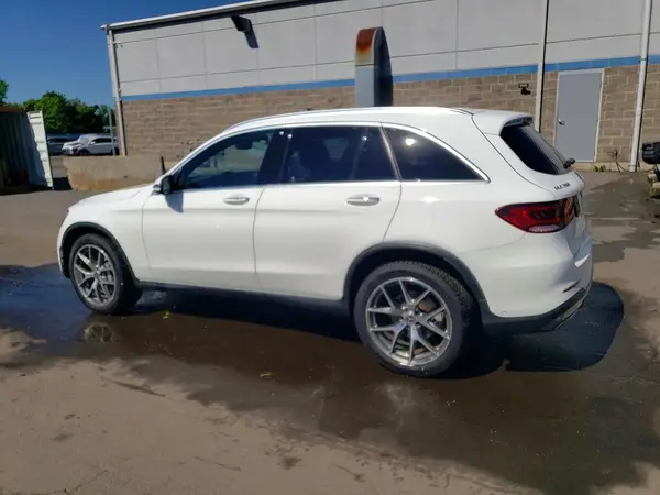 W1N0G8EB6LF800235 2020 MERCEDES-BENZ GLC - Image 2