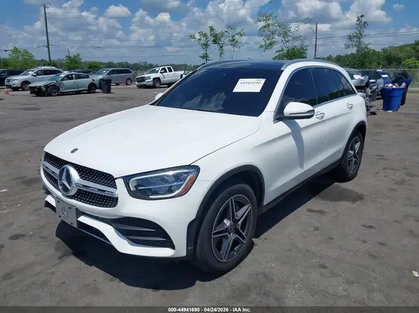 W1N0G8EB6LF817181 2020 MERCEDES-BENZ GLC - Image 2
