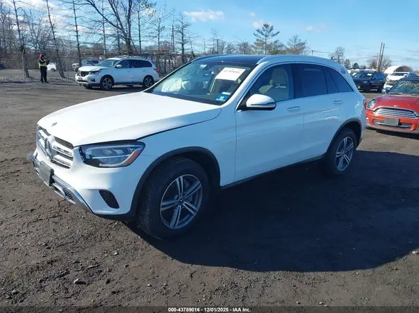 W1N0G8EB6LF855543 2020 MERCEDES-BENZ GLC - Image 2