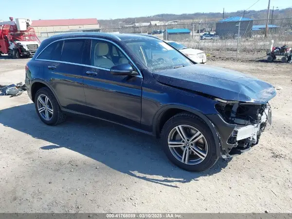 W1N0G8EB6MF868360 2021 MERCEDES-BENZ GLC - Image 1