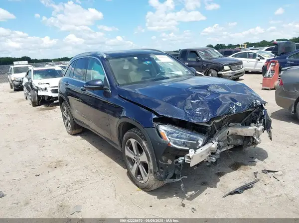 W1N0G8EB6MF975635 2021 MERCEDES-BENZ GLC - Image 1