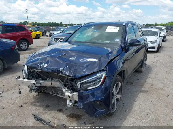 W1N0G8EB6MF975635 2021 MERCEDES-BENZ GLC - Image 2