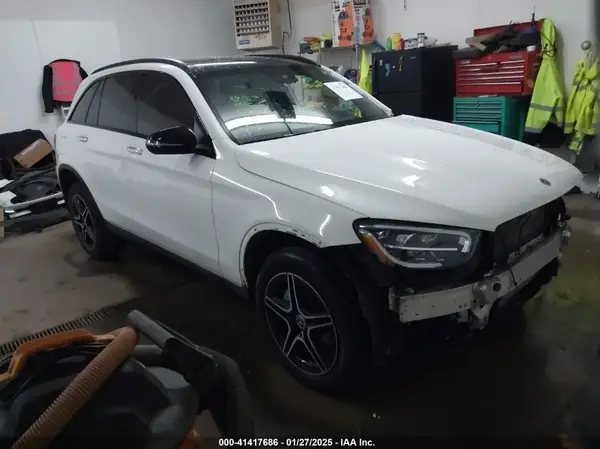 W1N0G8EB6NV383675 2022 MERCEDES-BENZ GLC - Image 1