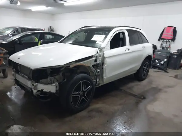 W1N0G8EB6NV383675 2022 MERCEDES-BENZ GLC - Image 2
