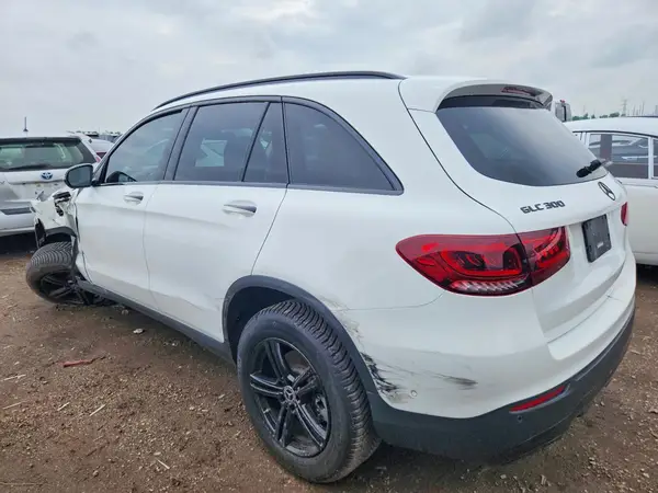 W1N0G8EB7MF900703 2021 MERCEDES-BENZ GLC - Image 2