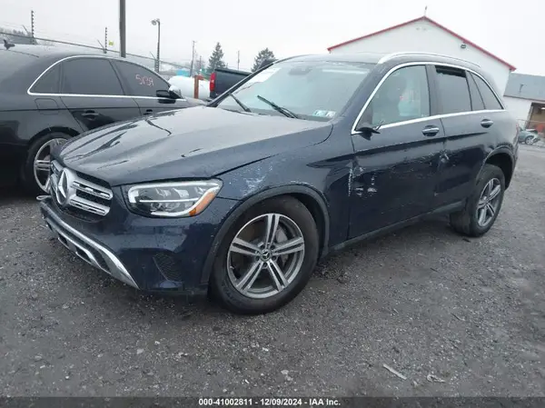 W1N0G8EB7NG093109 2022 MERCEDES-BENZ GLC - Image 2