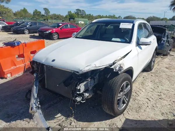 W1N0G8EB8LF763740 2020 MERCEDES-BENZ GLC - Image 2