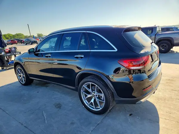 W1N0G8EB8LF833690 2020 MERCEDES-BENZ GLC - Image 2