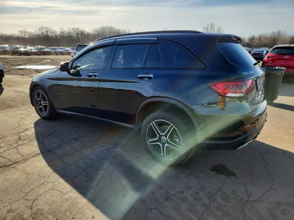W1N0G8EB8MF923021 2021 MERCEDES-BENZ GLC - Image 2