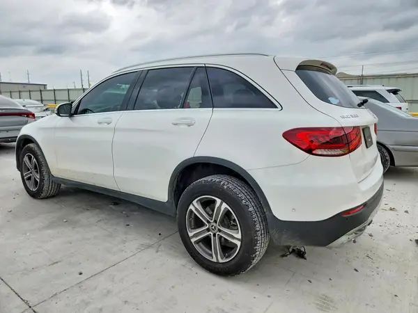 W1N0G8EB8MF973689 2021 MERCEDES-BENZ GLC - Image 2