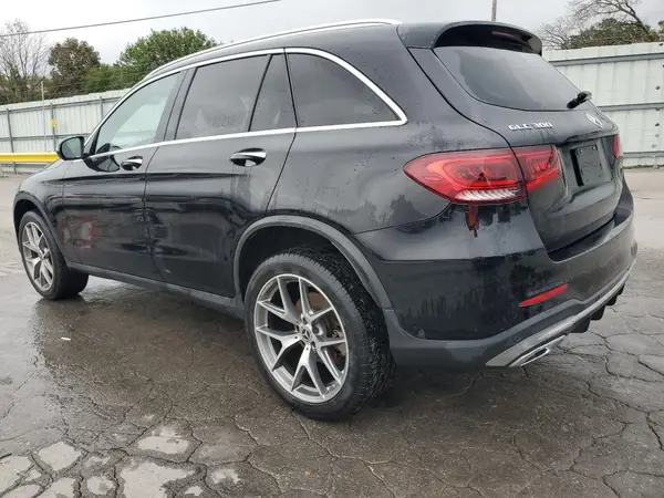 W1N0G8EB8MV286380 2021 MERCEDES-BENZ GLC - Image 2