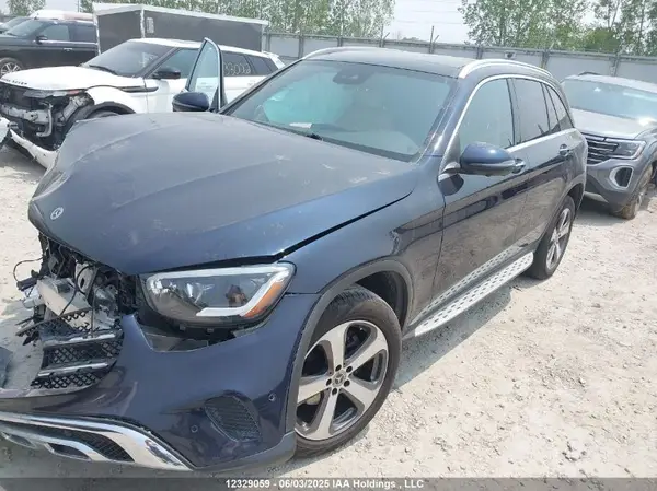 W1N0G8EB8NG065559 2022 MERCEDES-BENZ GLC - Image 2