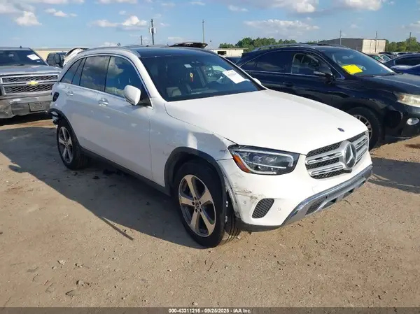 W1N0G8EB8NV325843 2022 MERCEDES-BENZ GLC - Image 1