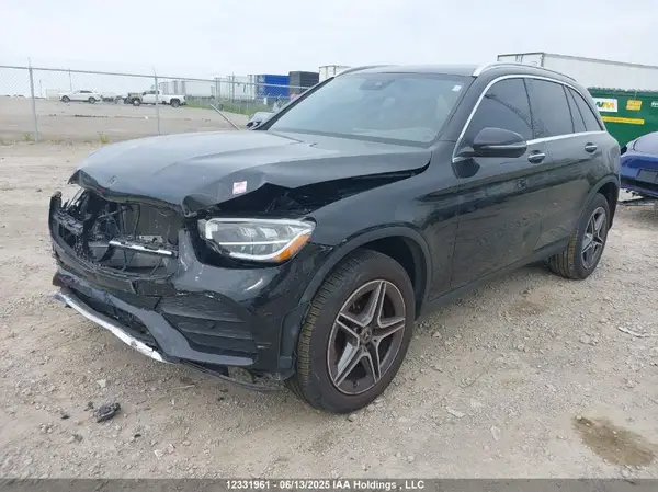 W1N0G8EB8NV328810 2022 MERCEDES-BENZ GLC - Image 2