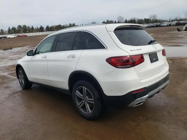 W1N0G8EB8NV352072 2022 MERCEDES-BENZ GLC - Image 2