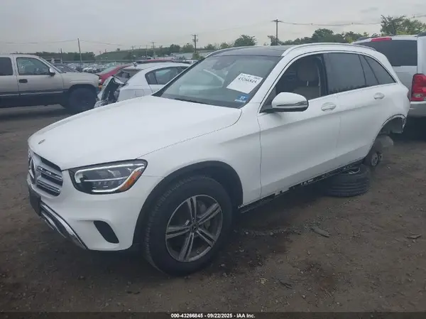 W1N0G8EB9LF764833 2020 MERCEDES-BENZ GLC - Image 2