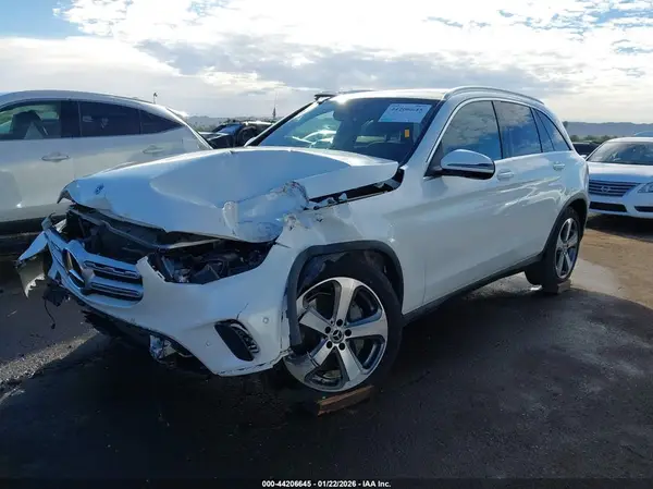 W1N0G8EB9LF771846 2020 MERCEDES-BENZ GLC - Image 2