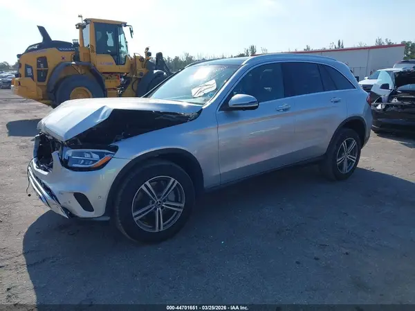 W1N0G8EB9LF823086 2020 MERCEDES-BENZ GLC - Image 2