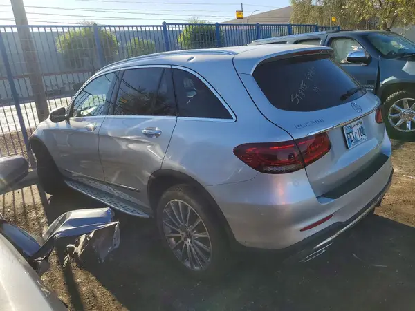W1N0G8EB9LF829325 2020 MERCEDES-BENZ GLC - Image 2