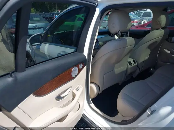 W1N0G8EB9LF856783 2020 MERCEDES-BENZ GLC - Image 8