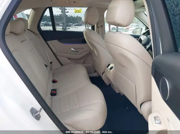 W1N0G8EB9MV270284 2021 MERCEDES-BENZ GLC - Image 8