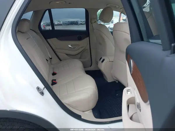 W1N0G8EB9NG116907 2022 MERCEDES-BENZ GLC - Image 8