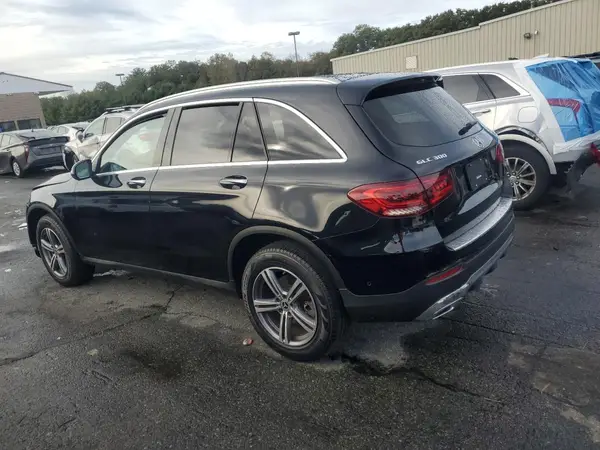 W1N0G8EBXMV311005 2021 MERCEDES-BENZ GLC - Image 2