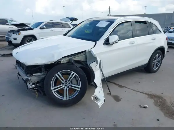 W1N0G8EBXMV314888 2021 MERCEDES-BENZ GLC - Image 2