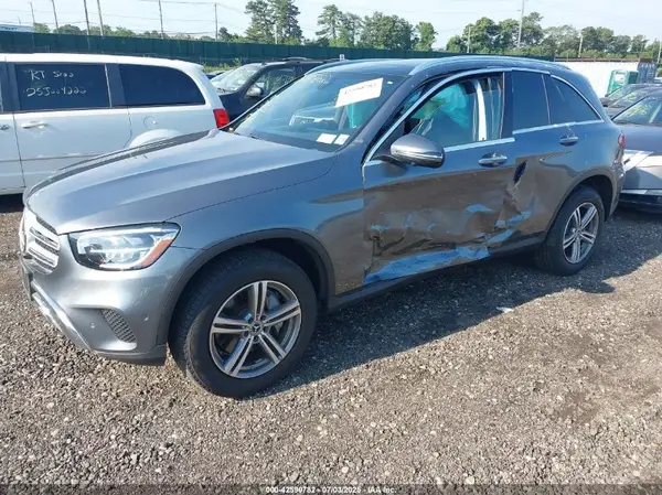 W1N0G8EBXMV323977 2021 MERCEDES-BENZ GLC - Image 2