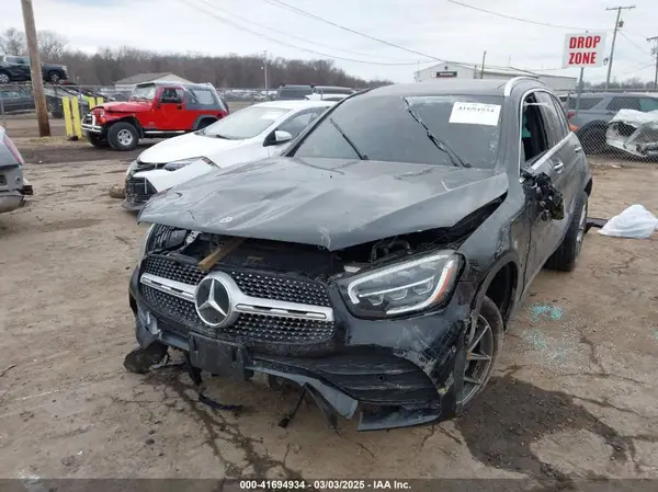 W1N0G8EBXNV395814 2022 MERCEDES-BENZ GLC - Image 2