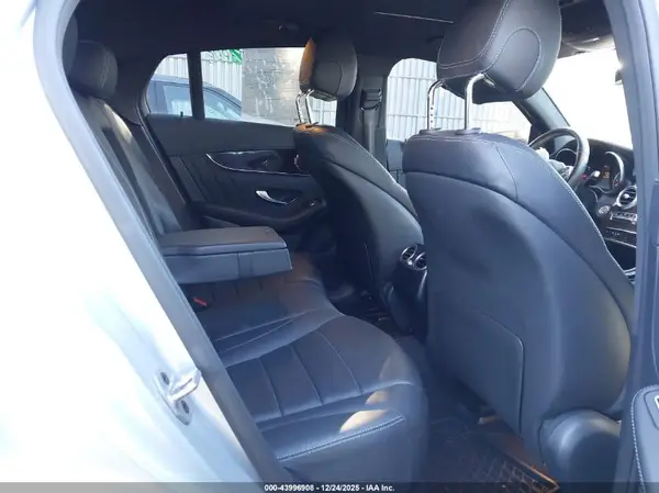 W1N0J8EB8NG057320 2022 MERCEDES-BENZ GLC - Image 8