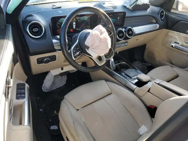 W1N4M4GB0MW101085 2021 MERCEDES-BENZ GLB - Image 8