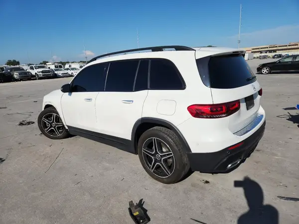 W1N4M4GB0MW107355 2021 MERCEDES-BENZ GLB - Image 2