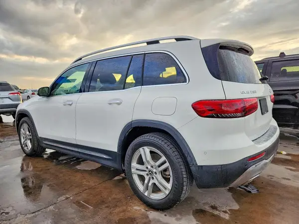 W1N4M4GB0MW125158 2021 MERCEDES-BENZ GLB - Image 2
