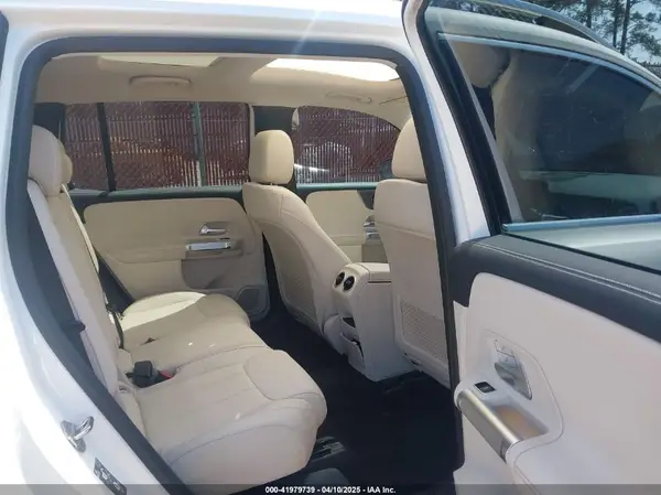 W1N4M4GB0NW258262 2022 MERCEDES-BENZ GLB - Image 8